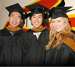 There were 346 bachelor’s degree candidates and 85 master’s degree candidates.