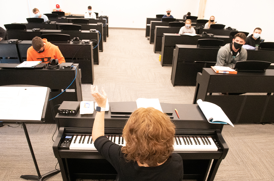 Piano Lab Photograph: Bob Thompson
