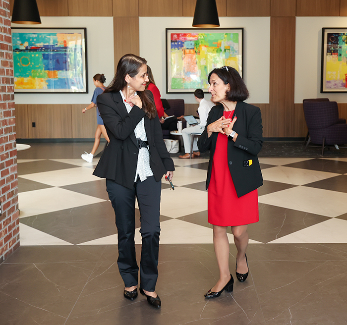 Dr. Dahlberg met with students around campus to hand out cookies after the inauguration ceremony.