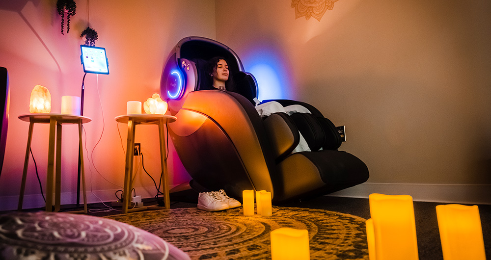 The Wellness Room offers a relaxing space for students to de-stress. The Wellness Room offers a relaxing space for students to de-stress.