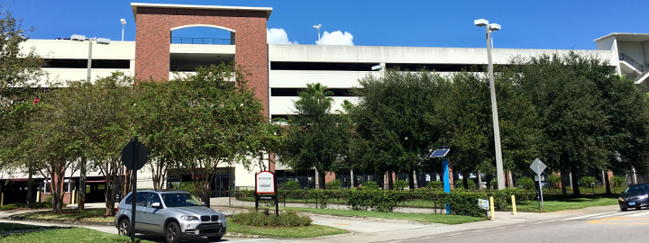 Parking garage 