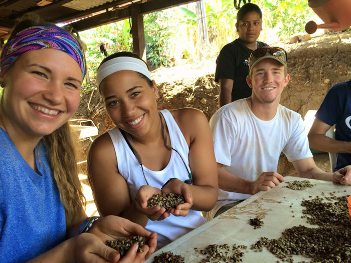 Students on an alternative break in Nicaragua