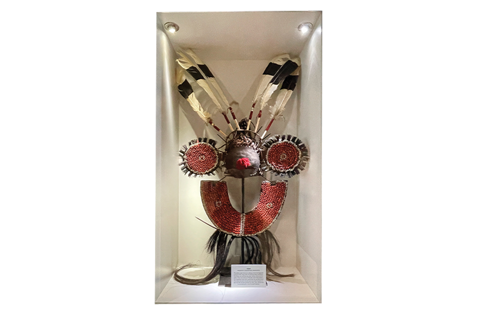 CEREMONIAL INDIAN HEADDRESS