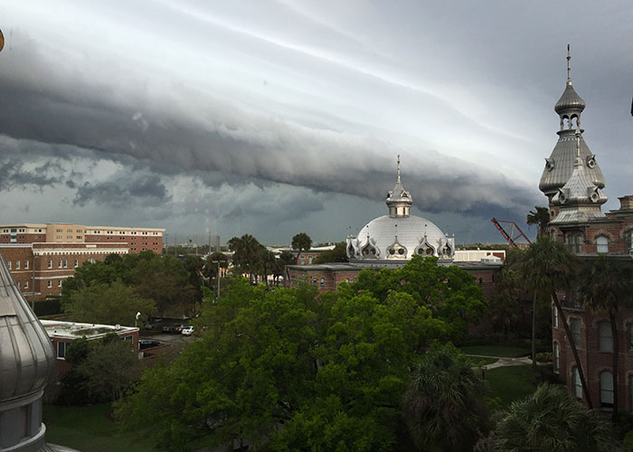 Hurricane coming in over Plant Hall