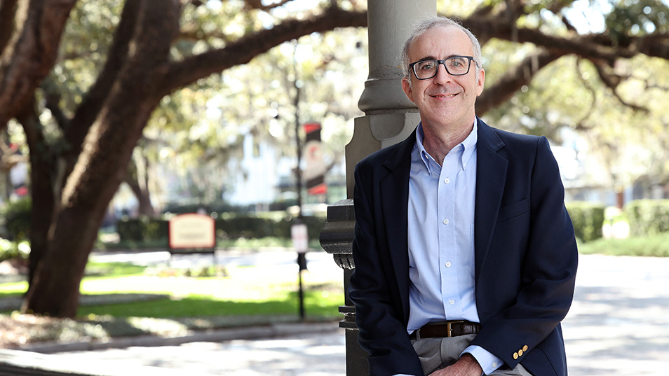 Stephen Blessing Named to Endowed Chair in Psychology