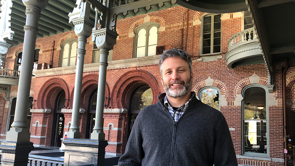 Portrait of Associate Professor Simon Schuler